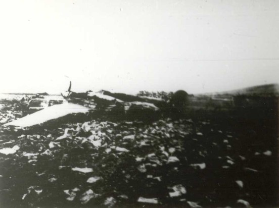 Accident report photograph of the crash site of Lockheed P-38J 62-67480 at Cronkstone Grange, Buxton, Derbyshire