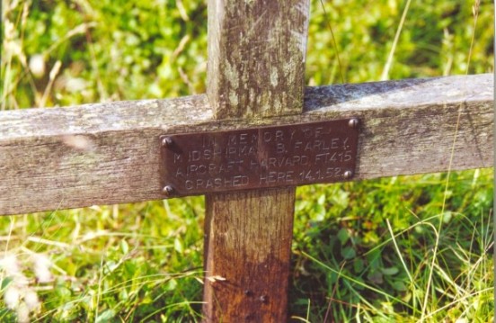 Memorial at the crash site of North American Harvard FT415 at the Wool Packs, Kinder Scout